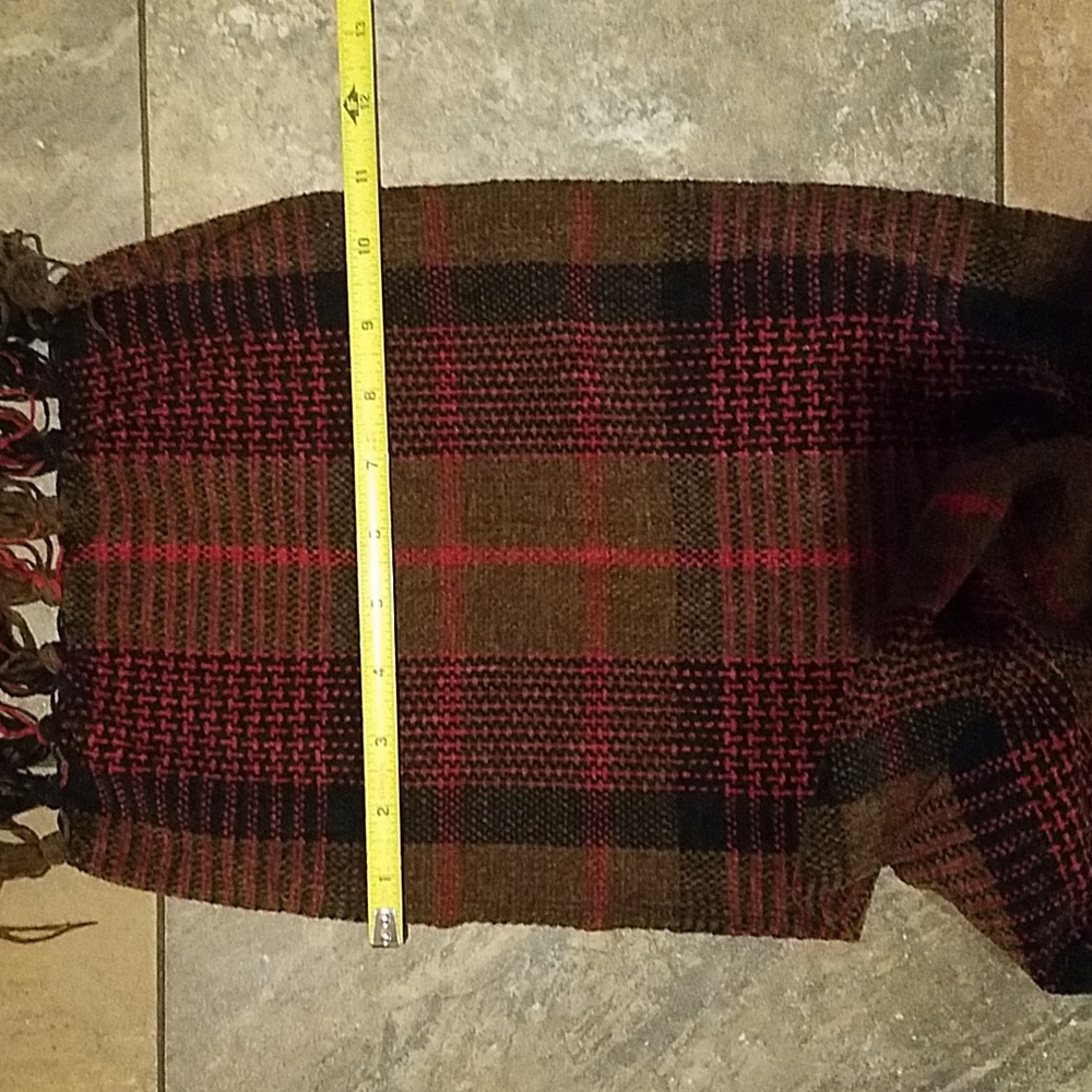 Scarf - Picture 7 of 8